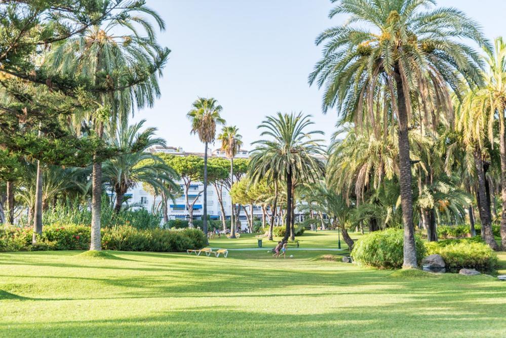 Playas Del Duque, Puerto Banus, Golf .Playa Y Compras Apartment Marbella Luaran gambar