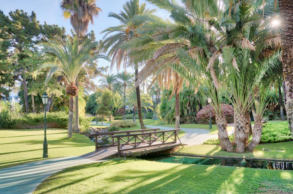 Playas Del Duque, Puerto Banus, Golf .Playa Y Compras Apartment Marbella Luaran gambar