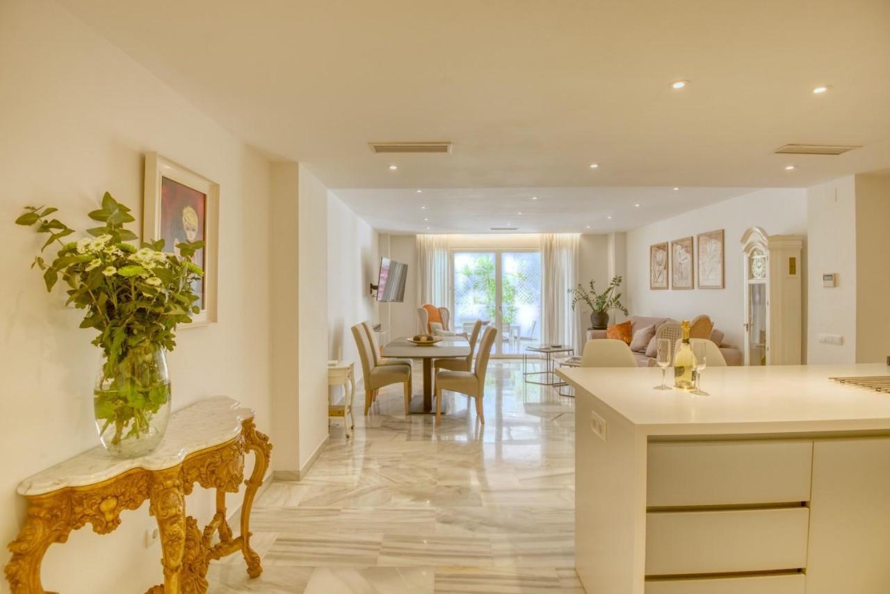 Playas Del Duque, Puerto Banus, Golf .Playa Y Compras Apartment Marbella Luaran gambar